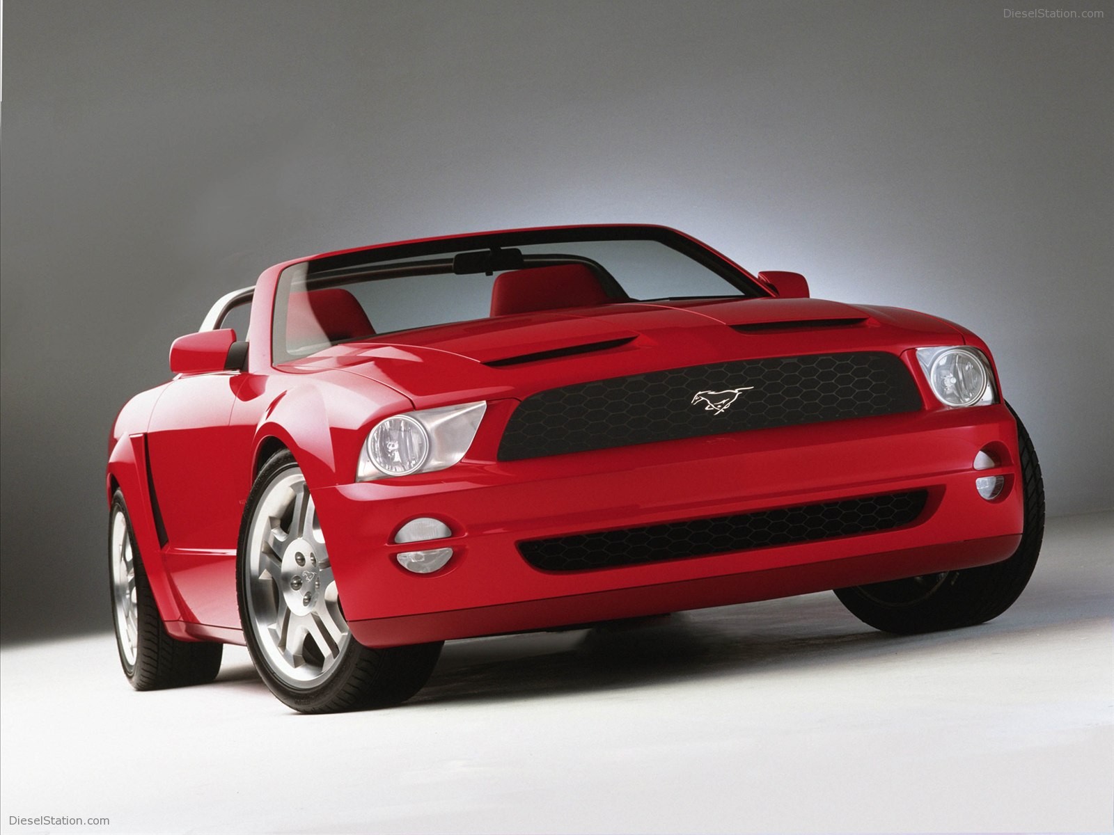 Ford Mustang GT Concept (2004)